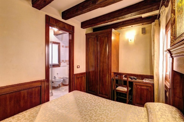 Palazzo La Scala image 14